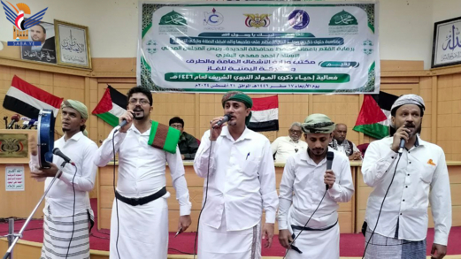 موظفو الأشغال وشركة الغاز بالحديدة يحيون ذكرى المولد النبوي الشريف