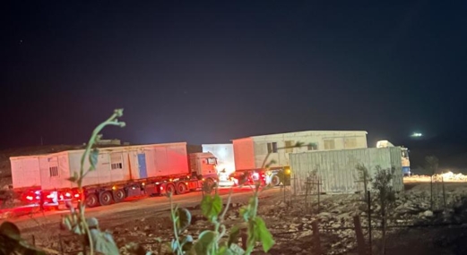 مستوطنون يقيمون بؤرة استيطانية في الخليل والعدو الإسرائيلي يعتقل أربعة فلسطينيين