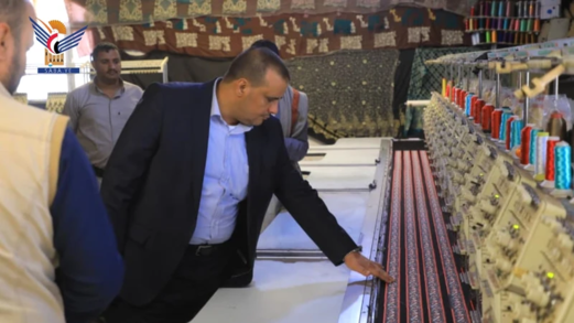 القائم بأعمال وزير الاقتصاد يطلع على المعامل الإنتاجية لمؤسسة اليتيم