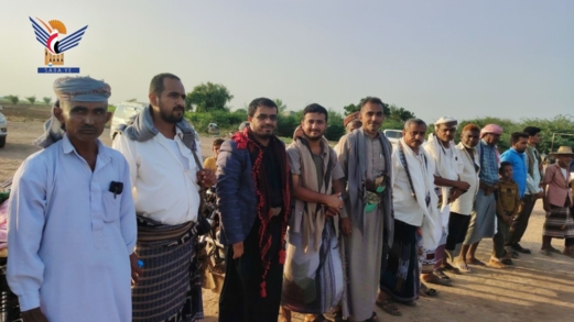 وقفة لقبائل المغلاف بالحديدة وفاء للشهداء وتأكيدا على استمرار النفير في مواجهة الأعداء