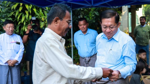 الناخبون في ميانمار يصوتون في مرحلة ثانية من انتخابات يديرها الجيش