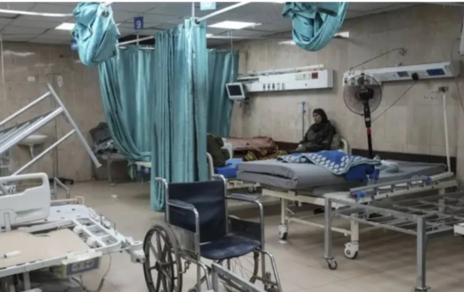 زقوت يحذر من انهيار وشيك للمنظومة الصحية بغزة وسط نقص كارثي بالأدوية وإغلاق المعابر