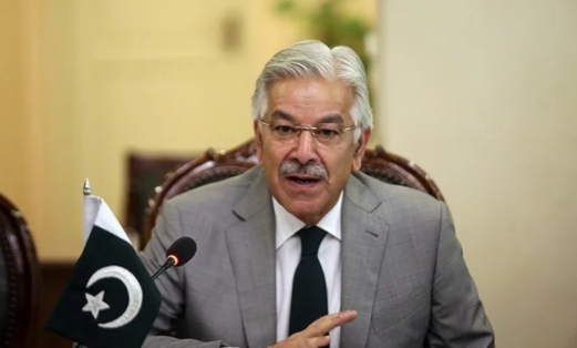 وزير الدفاع الباكستاني يحذر: التوغل العسكري الهندي وشيك