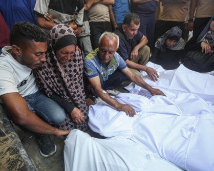 الصليب الأحمر يدعو إلى التحرك العاجل لوقف المعاناة المتفاقمة في قطاع غزة الصليب الأحمر يدعو إلى التحرك العاجل لوقف المعاناة المتفاقمة في قطاع غزة