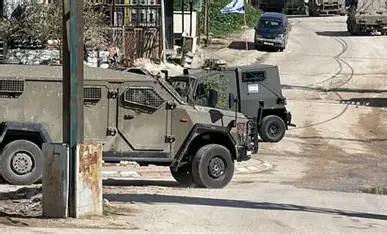 قوات العدو الإسرائيلي تنسحب من مخيم الفارعة وتعتقل شابا فلسطينيا