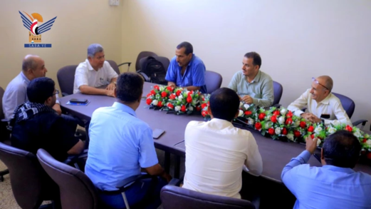 مناقشة التحضيرات لعقد المؤتمر الأول للشباب في الحديدة