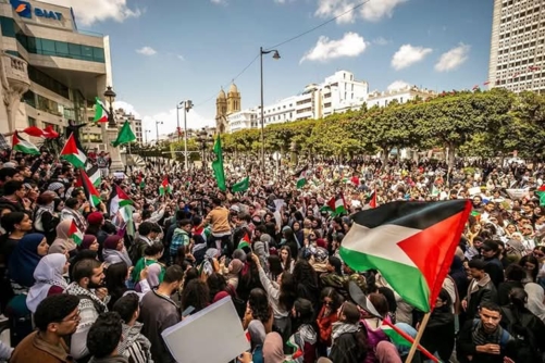 مسيرات جماهيرية حاشدة في تونس تنديدًا بتواصل عدوان العدوان الإسرائيلي على الشعب الفلسطيني