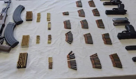 حرس الحدود الايراني يحبط عملية تهريب اسلحة إلى داخل البلاد في سيستان وبلوشستان
