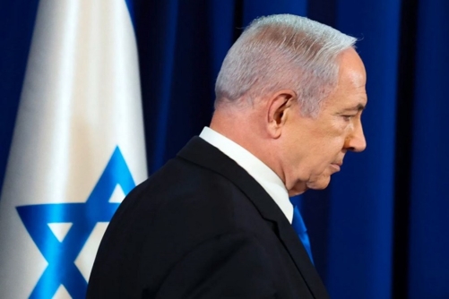 كاتب صهيوني يدعو للإطاحة بنتنياهو كأسوأ استراتيجي في تاريخ "إسرائيل" كاتب صهيوني يدعو للإطاحة بنتنياهو كأسوأ استراتيجي في تاريخ "إسرائيل"