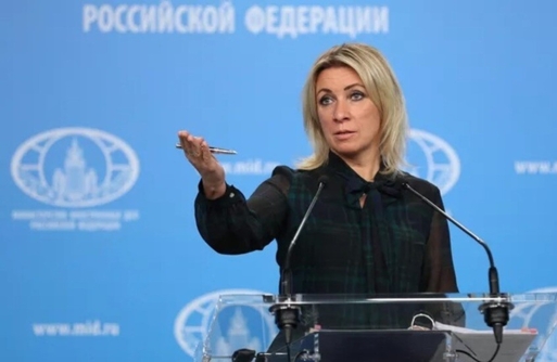 زاخاروفا تسخر من سلوك زيلينسكي الغريب في مؤتمر ميونيخ