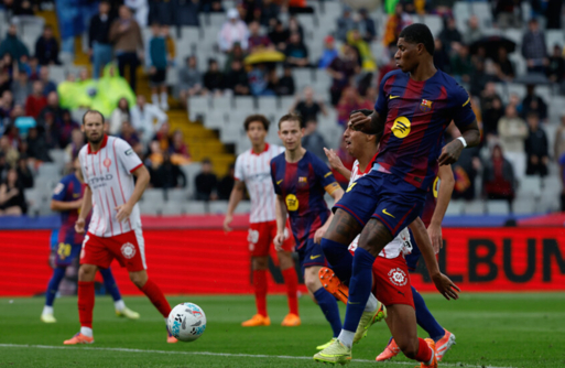 برشلونة يحقق فوزا صعبا على حساب جيرونا في الدوري الإسباني