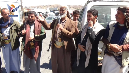 البيضاء.. وقفات مسلحة بمديريات المدينة والصومعة وذي ناعم والشريه نصرة لفلسطين