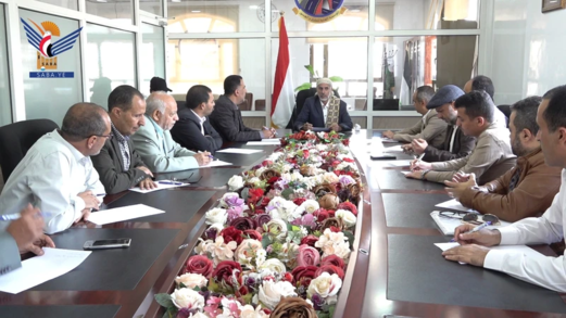 مفتاح يناقش مع مسئولي وزارة النقل والأشغال سير نشاط الوزارة والوحدات التابعة لها
