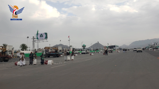 استكمال التجهيزات للفعالية المركزية بذكرى المولد النبوي بميدان السبعين