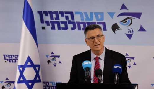 بريطانيا ترفض اصدار مذكرة اعتقال لوزير خارجية العدو الصهيوني الذي يزور لندن