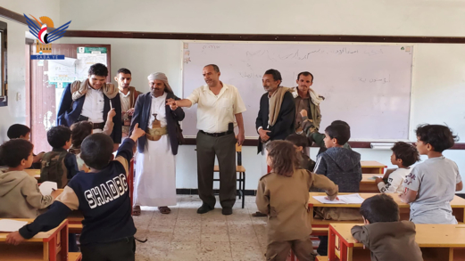 وكيل محافظة البيضاء يتفقد الدورات الصيفية في مدينة رداع