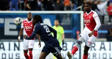 باريس إف سي يُسقط موناكو برباعية مدوية في الجولة 29 من الدوري الفرنسي