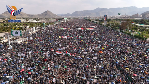 خروج مليوني بالعاصمة صنعاء وفاء للشهداء وتأكيدا على الاستمرار في إسناد غزة مهما كانت التضحيات
