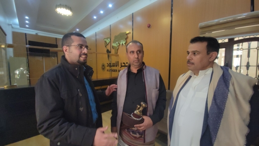 وزير الثقافة والسياحة يتفقد العمل في عدد من مكاتب وكالات السياحة والسفر  