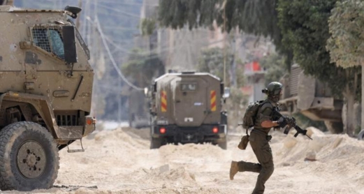 محافظ طولكرم:العدو الصهيوني يرتكب جرائم سرقة وإذلال بحق الفلسطينيين 