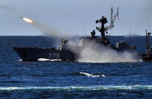 الدفاع الروسية: أسطول المحيط الهادئ يحمي مصالح روسيا في نصف المياه العالمية