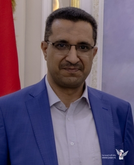 وزير الاتصالات يهنئ قائد الثورة ورئيس المجلس السياسي بالعيد الـ 11 لثورة 21 سبتمبر