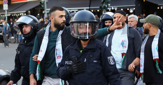 "الشعبية" تدين قرار ألمانيا بطرد بعض الأجانب على خلفية منشورات لهم تنتقد العدو الصهيوني