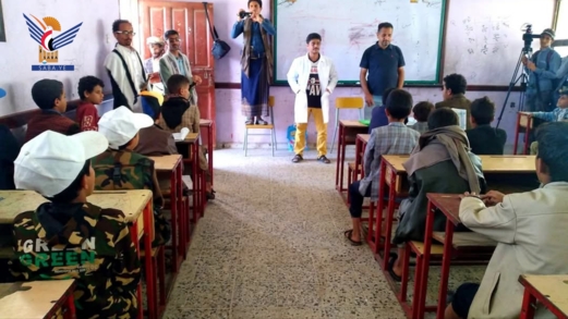   جمعية مدينة المحويت التعاونية تنفذ نزولا ميدنيا إلى المراكز الصيفية لتعزيز الوعي الزراعي 