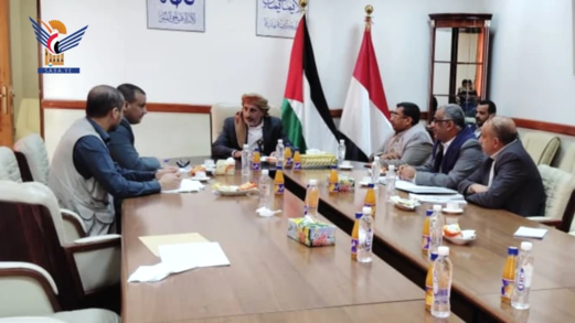 مناقشة التعاون بين وزارتي النفط والمعادن والاقتصاد والصناعة