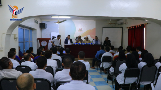 بدء دورة تدريبية حول طوارئ الحروق بالحديدة