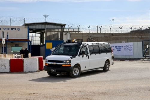 العدو الإسرائيلي يفرج عن 11 اسيرا فلسطينيا من قطاع غزة