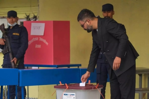 النيبال: فتح مراكز الاقتراع للتصويت في الانتخابات البرلمانية