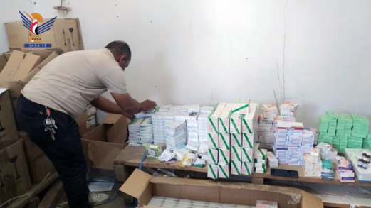 تعز.. رفد خمسة مستشفيات وثلاثة مراكز صحية بالأدوية والمستلزمات الطبية