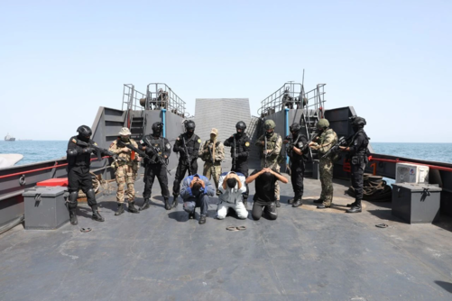 مناورات إيرانية روسية تنفذ تمرينين للتصوير الجوي والتشكيل التكتيكي والإفراج عن سفينة محتجزة