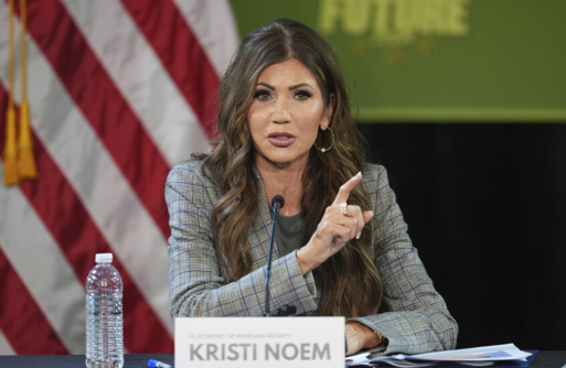 وزارة الأمن الداخلي الأمريكية تنشر مذكرة حول أخطار تهدد البلاد بعد تدخلها عسكريا في إيران