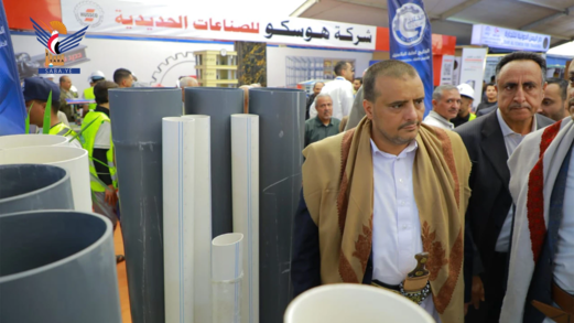 القائم بأعمال وزير الاقتصاد يزور معرض البناء والإنشاءات