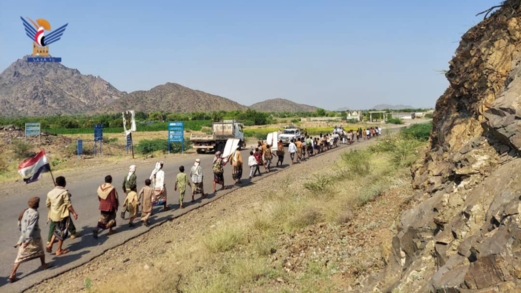 مسير وعرض لـ1400من قوات التعبئة في مديرية جبل رأس بالحديدة