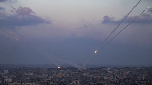 "حتى الصراصير لن تنجو".. خبير أسلحة "إسرائيلي" يشرح بدقة قدرات سلاح جديد امتلكه حزب الله