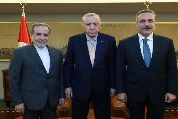 عراقجي يؤكد استعداد إيران للتوصل إلى اتفاق نووي عادل ومنصف