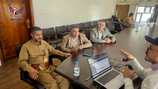 مناقشة احتياجات محافظة ذمار من مشاريع الكهرباء والمياه والصرف الصحي