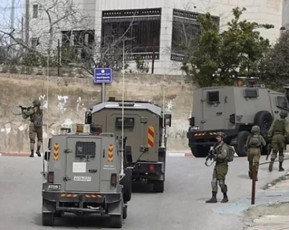 العدو الإسرائيلي يهدم بركسا للخيول في بلدة سلوان في القدس المحتلة.. وتقتحم بلدات وقرى في محافظة بيت لحم