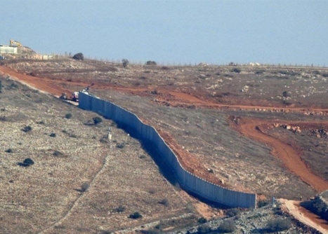 لبنان ..العدو الصهيوني يواصل بناء الجدار قبالة يارون ومارون الرأس