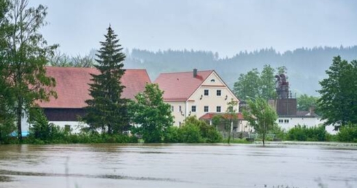  الفيضانات تجتاح جنوب ألمانيا