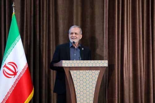 الرئيس الإيراني : لا نريد الحرب لكننا لن نرضخ لمنطق القوة أيضاً