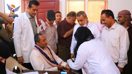 محافظ الحديدة يدشن مخيم طبي مجاني بهيئة مستشفى الثورة