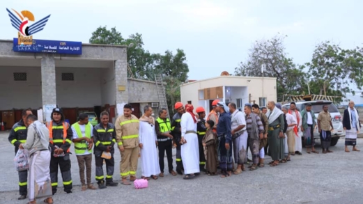 زيارة عيدية للموظفين والعمال المناوبين والمرابطين في ميناء الحديدة