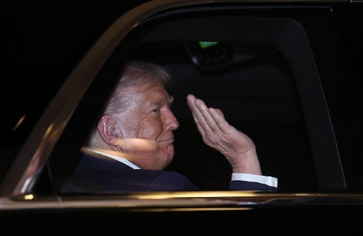 "نوبل" مقابل "أي شي ترغبون فيه".. تاكايشي وترامب يتبادلان التعهدات