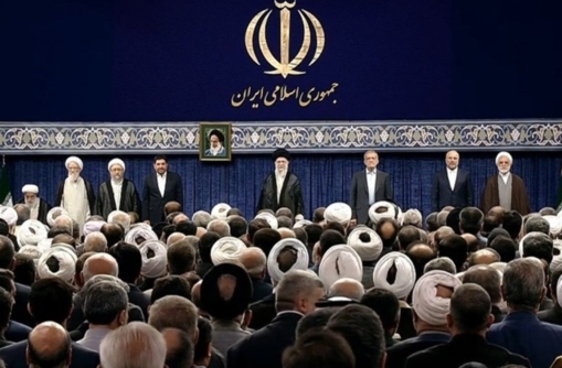 برعاية قائد الثورة الإيرانية.. بدء مراسم تنصيب الرئيس المنتخب في طهران
