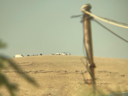  مستوطنون يقيمون بؤرة استيطانية مطلة على العوجا شمال أريحا 