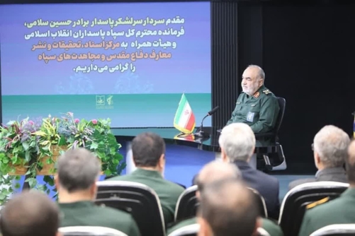 الحرس الثوري الايراني : مواجهتنا مع أمريكا اليوم هي استمرار للدفاع المقدس